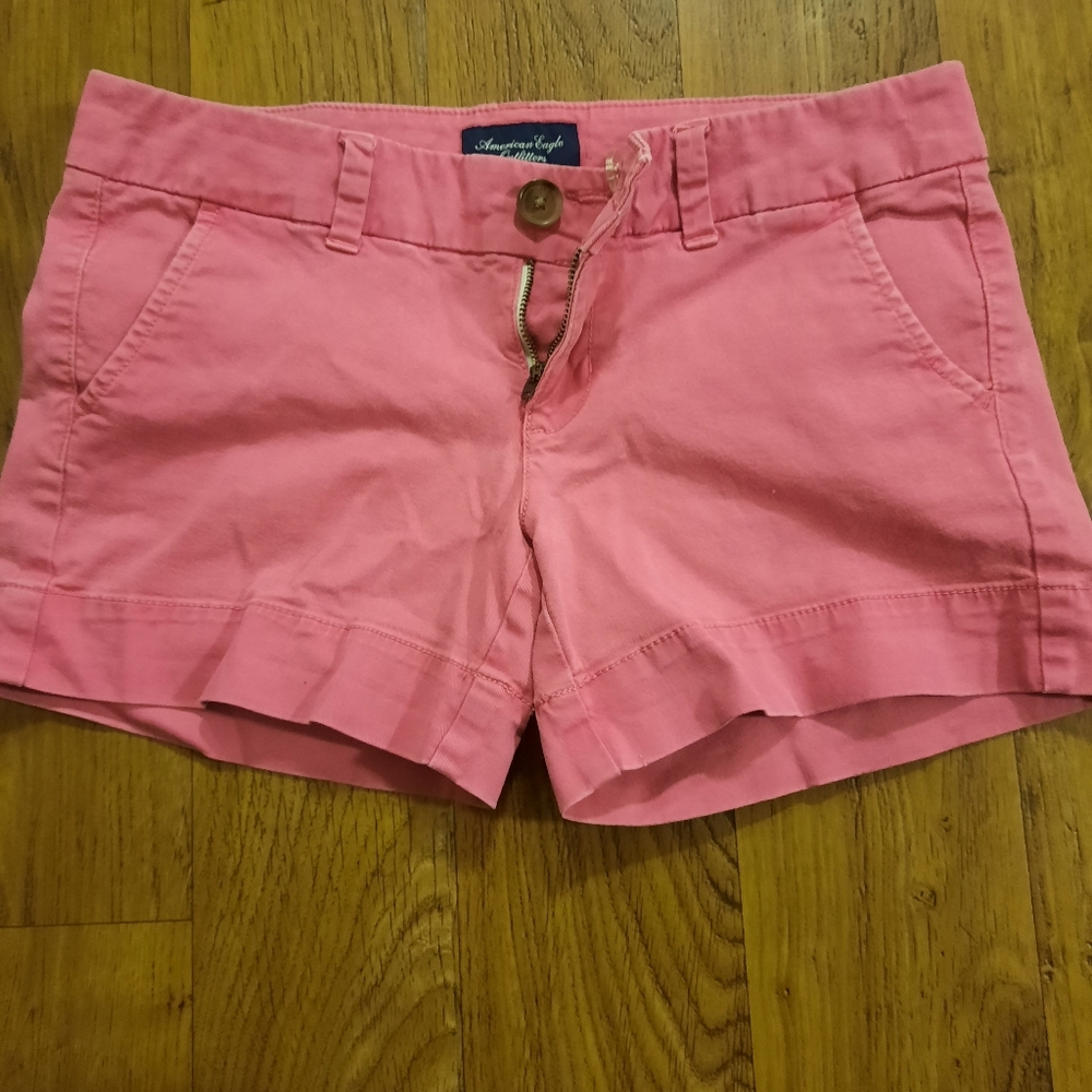 Pink sz 4 American eagle shorts